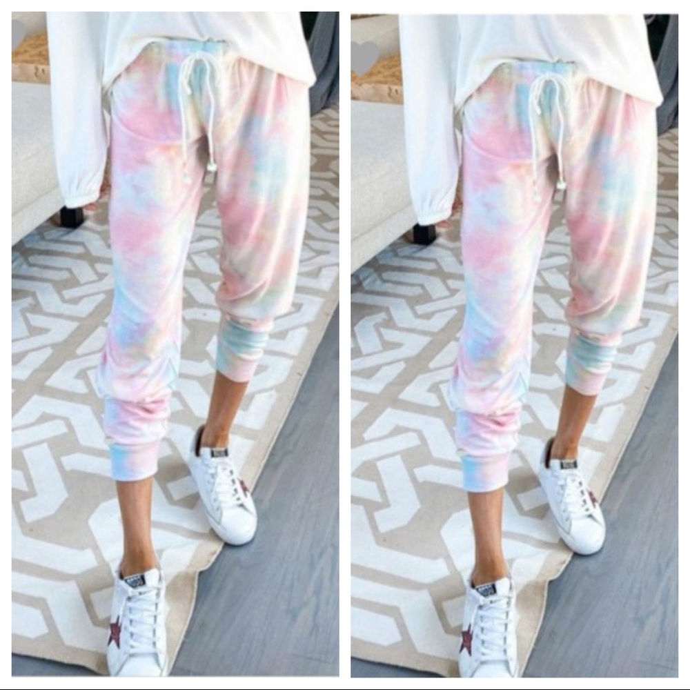 ✨LAST ONE✨MULTI COLOR DRAWSTRING TIE DYE JOGGERS - Picture 4 of 4
